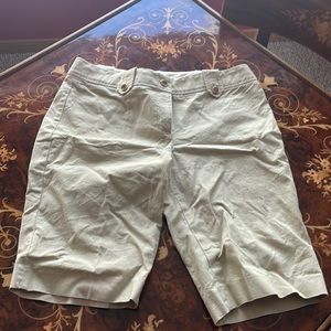 TORY BURCH sz6 tan chino Bermuda shorts